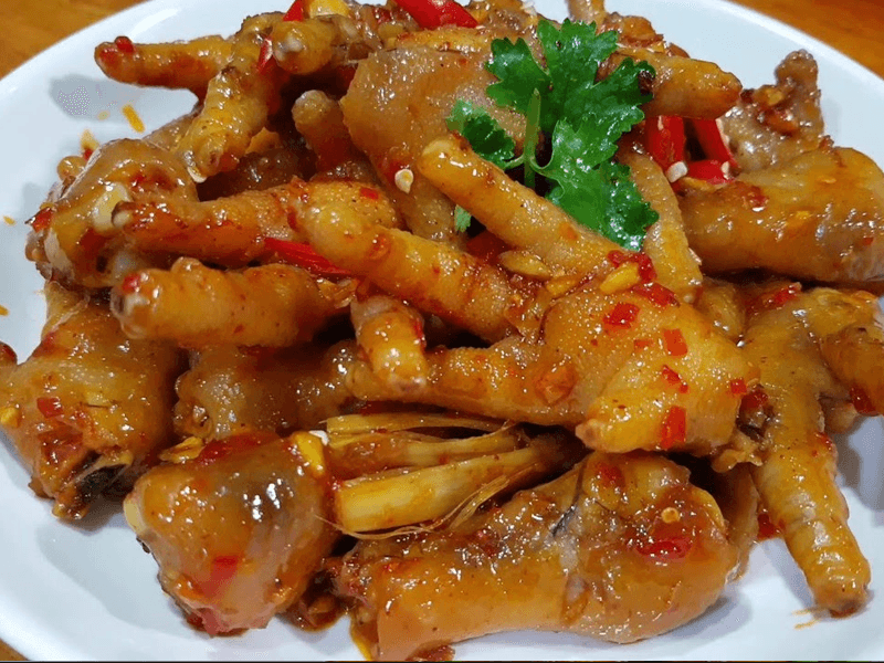 Chân gà chiên mắm