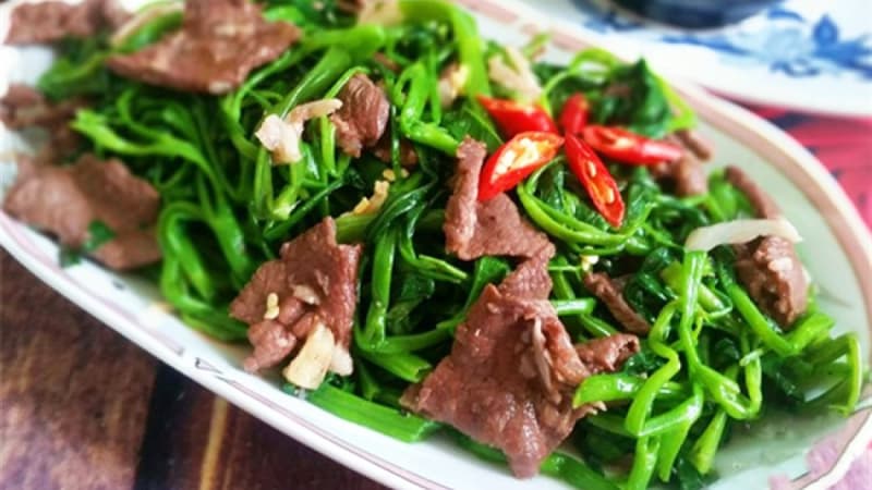 Bò xào rau muống